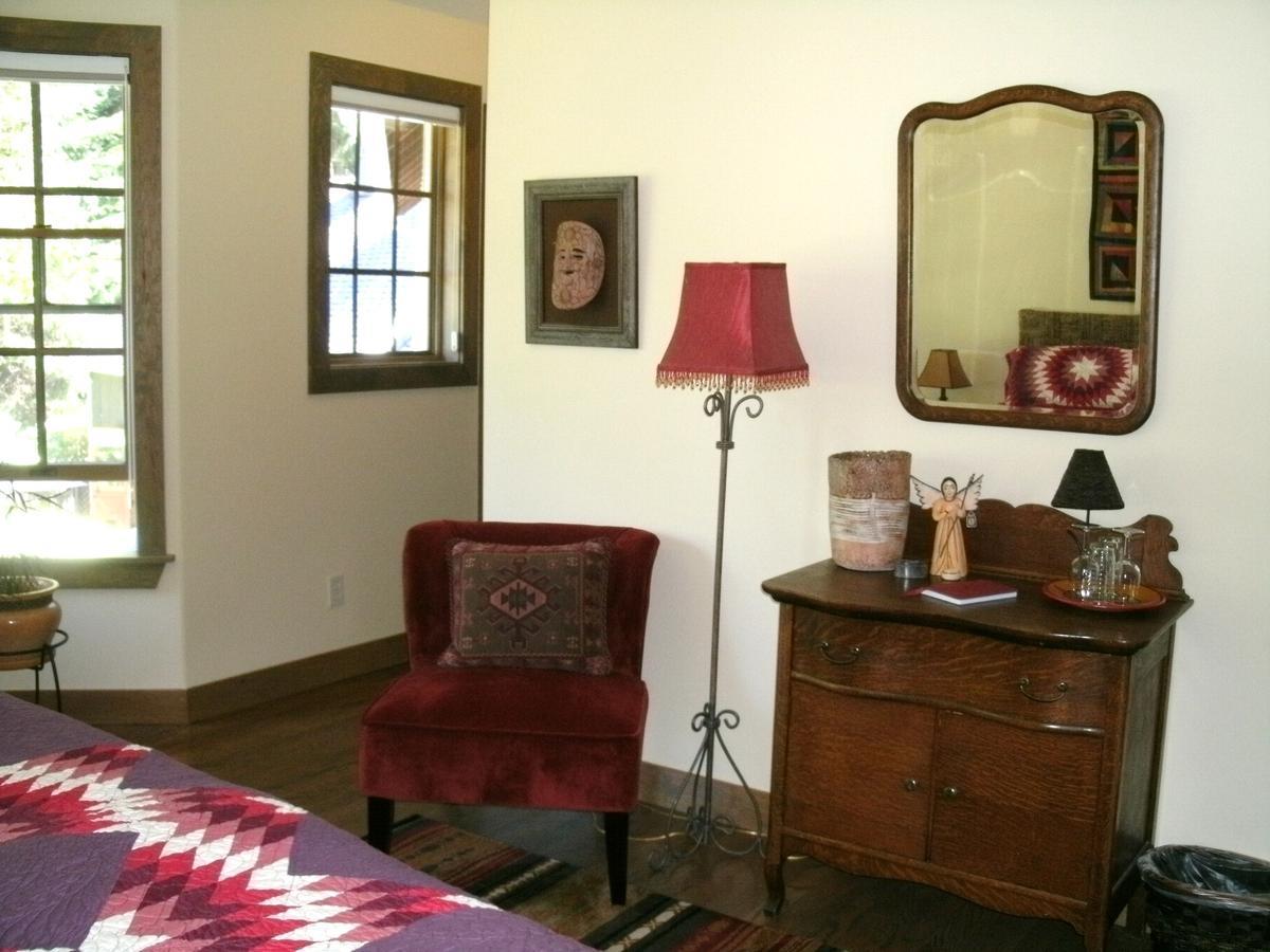 Hideaway Lodge B And B Удънвил Екстериор снимка
